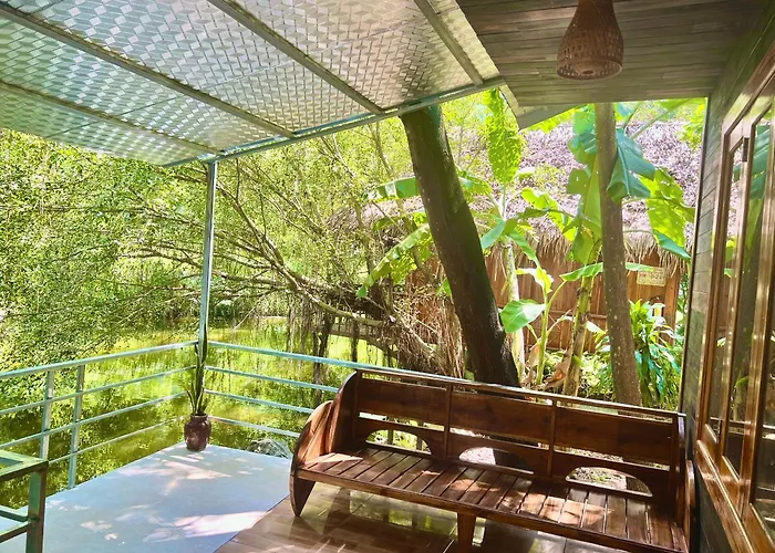 Hang Lan Bungalow
